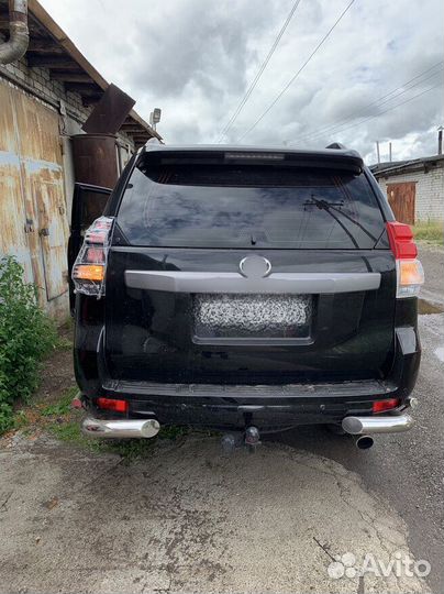 Prado 150 2009-2017 Стоп сигналы Black Style G2ZD2