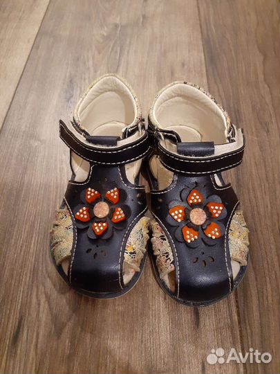 Сандалии на девочку 21р