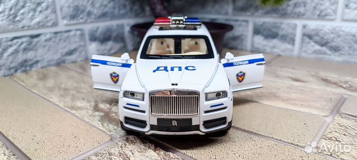 Коллекционная машинка