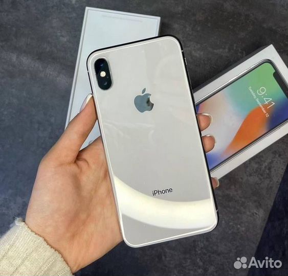iPhone X, 64 ГБ