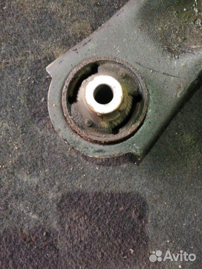 Рычаг передний передний правый Renault Koleos 2.5