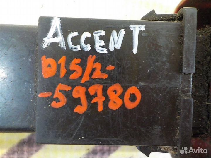 Кнопка аварийной сигнализации Hyundai Accent II