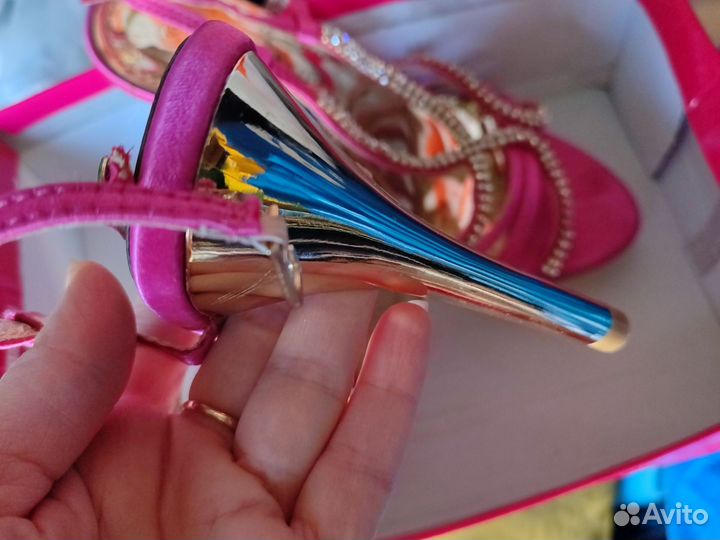 Босоножки женские 37 размер новые