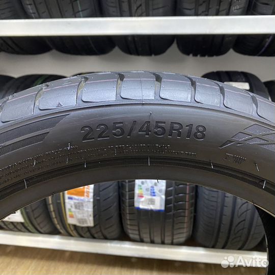 Triangle EffeXSport TH202 225/45 R18 95Y