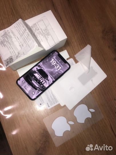 iPhone Xs, 64 ГБ