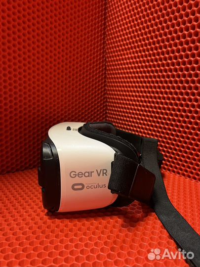 Очки виртуальной реальности Samsung Gear VR