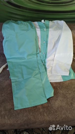 Медицинский костюм женский