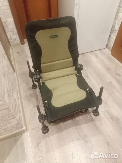 Кресло Korum Acessory Chair + столик Preston