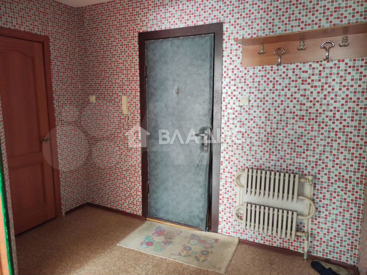 1-к. квартира, 43 м², 2/5 эт.