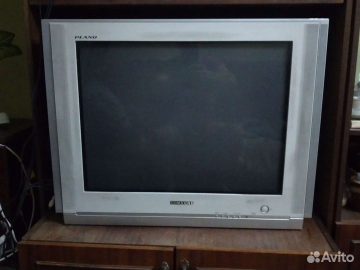 Телевизор samsung