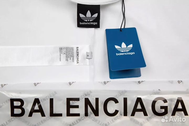 Футболка Balenciaga x Adidas