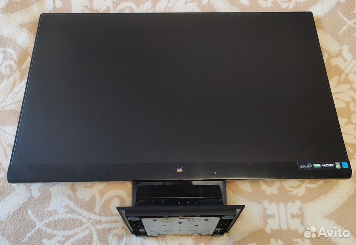 Настольный компьютер в комплекте