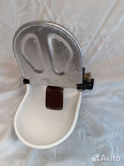 Поилка для лошадей