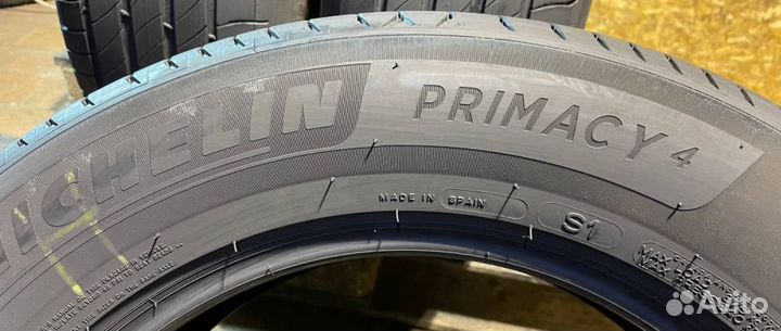 Michelin Primacy 4 215/65 R17