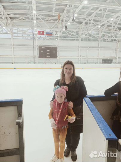 Тренер по фигурному катанию