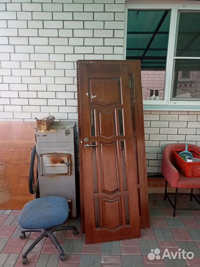 Дверь деревянная