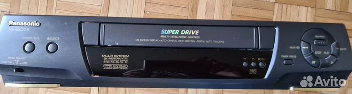 Видеомагнитофон Panasonic