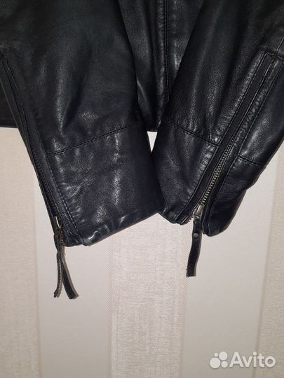 Кожаная куртка stradivarius