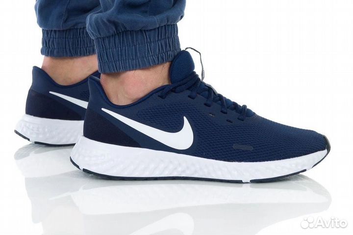 Nike Revolution 5 оригинал Б/у, Размер 42,5