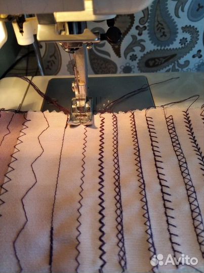 Швейная машина Janome