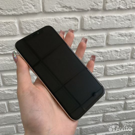 iPhone X, 64 ГБ