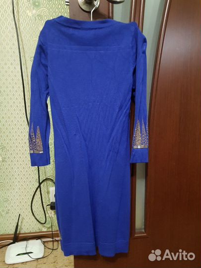 Яркое платье