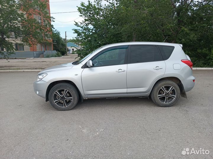 Toyota RAV4 2.0 AT, 2006, 269 028 км