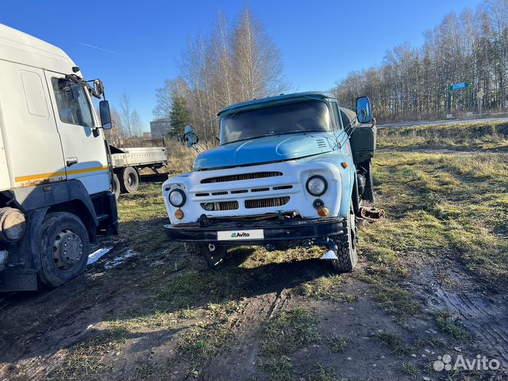 ЗИЛ поливальный со счеткой