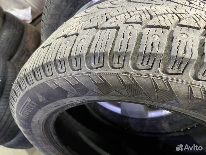 Pirelli Winter Ice Zero 225/55 R17