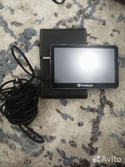 Навигатор в авто Prestigo