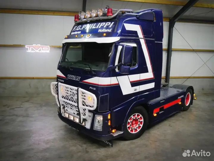 Pазбираем грузовик Volvo FH 2001-2005