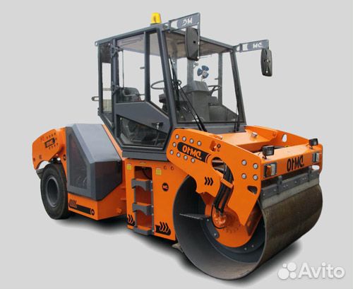 Машинист грунтового катка