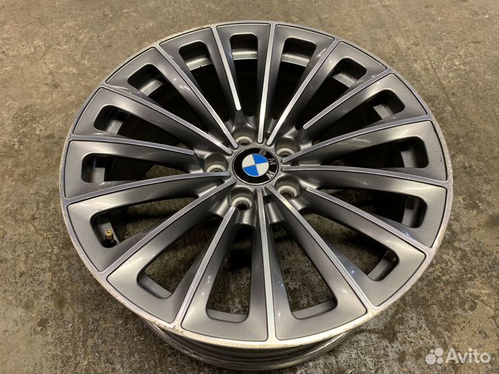 Передний диск BMW 7 F01 r19 252 style оригинал