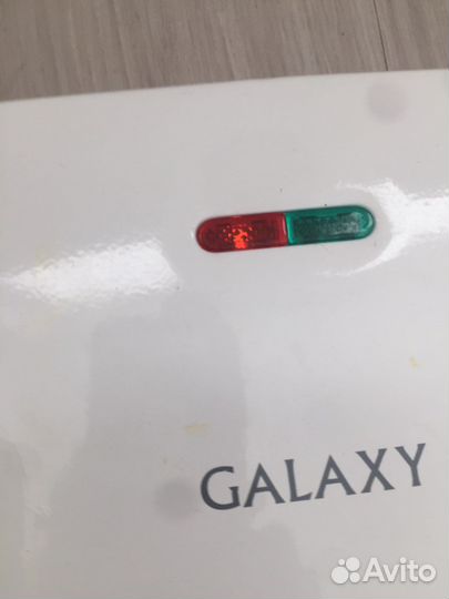 Электрическая вафельница бу