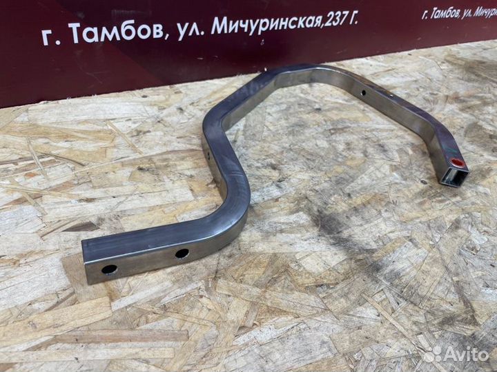 Петля крышки багажника правая Renault Logan