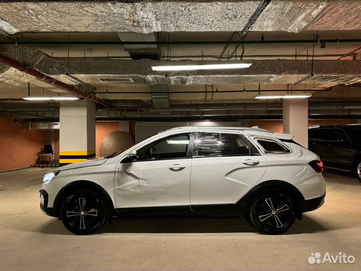 LADA Vesta 1.6 МТ, 2023, битый, 16 627 км