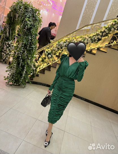 Платье вечернее зеленое на выпускной
