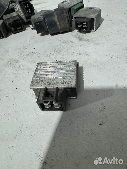 Реле зарядки Ямаха гранд аксис