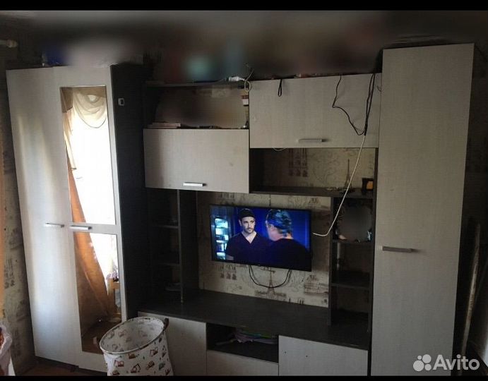 Стенка в гостиную