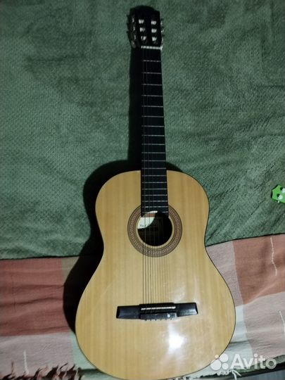 Продам гитару hohner HC06