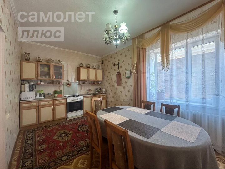 Дом 188,5 м² на участке 4,9 сот.