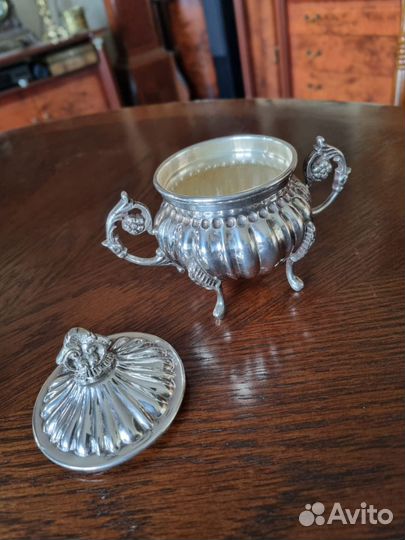 Английская посеребренная сахарница