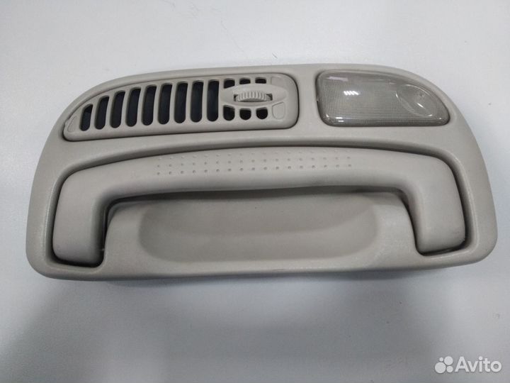 Плафон салонный передний левый Kia Carnival