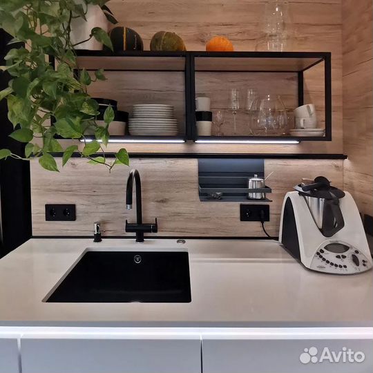 Современная стильная кухня