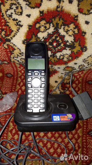 Телефон Panasonic KX-TG7205RU