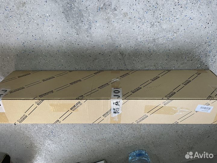 Lexus RX нижняя решетка бампера