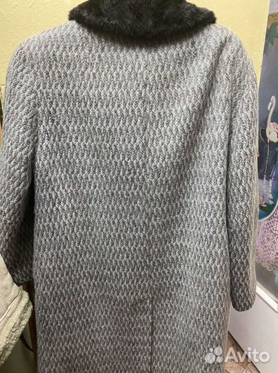 Пальто женское 48 размер