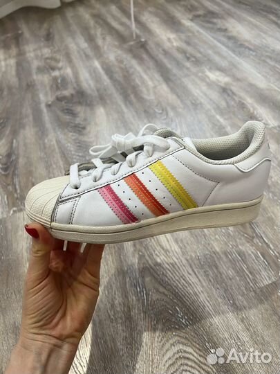 Кроссовки женские adidas