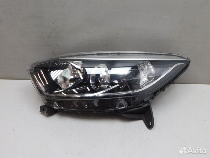 Фара левая Renault Captur/Kaptur