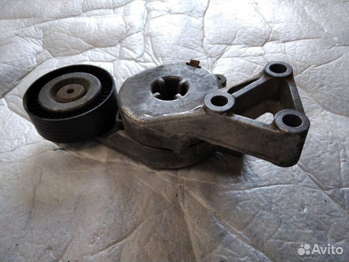 Натяжитель ремня с демпфером Volkswagen Caddy 3